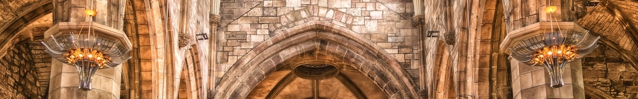 Architecture intérieure d'une cathédrale