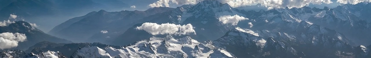 Nuages sur les Alpes