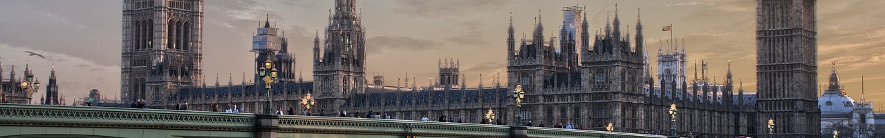 Le palais de Westminster, Big Ben et la Tamise (Londres, Angleterre)